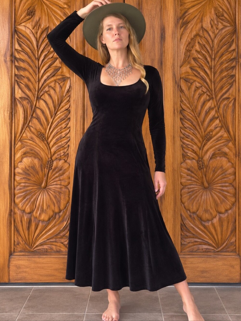 VTG 1990s Black Stretch Knit Contoured Maxi Dress Long Sleeve Selections M - L